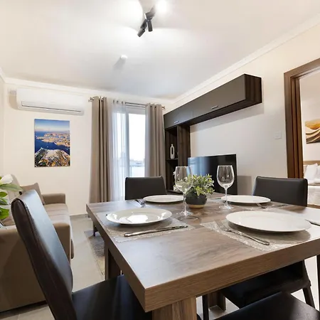 Luxurious & Spacious 1bd At The Podium - Yacht Marina Area Apartman